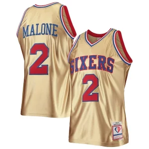 Ottimo Incantevole Moses Malone Philadelphia 76ers 75th Anniversary 1982/83 Hardwood Classics Swingman Jersey Gold  per la Gara Importante