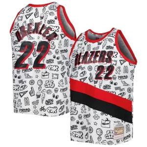 Delizioso Stupendo Classico Clyde Drexler Portland Trail Blazers 1991/92 Hardwood Classics Doodle Swingman Player Jersey White  per la Gara Importante