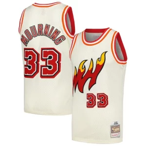 Moderno Alonzo Mourning Miami Heat Chainstitch Swingman Jersey Cream  per la Gara Importante